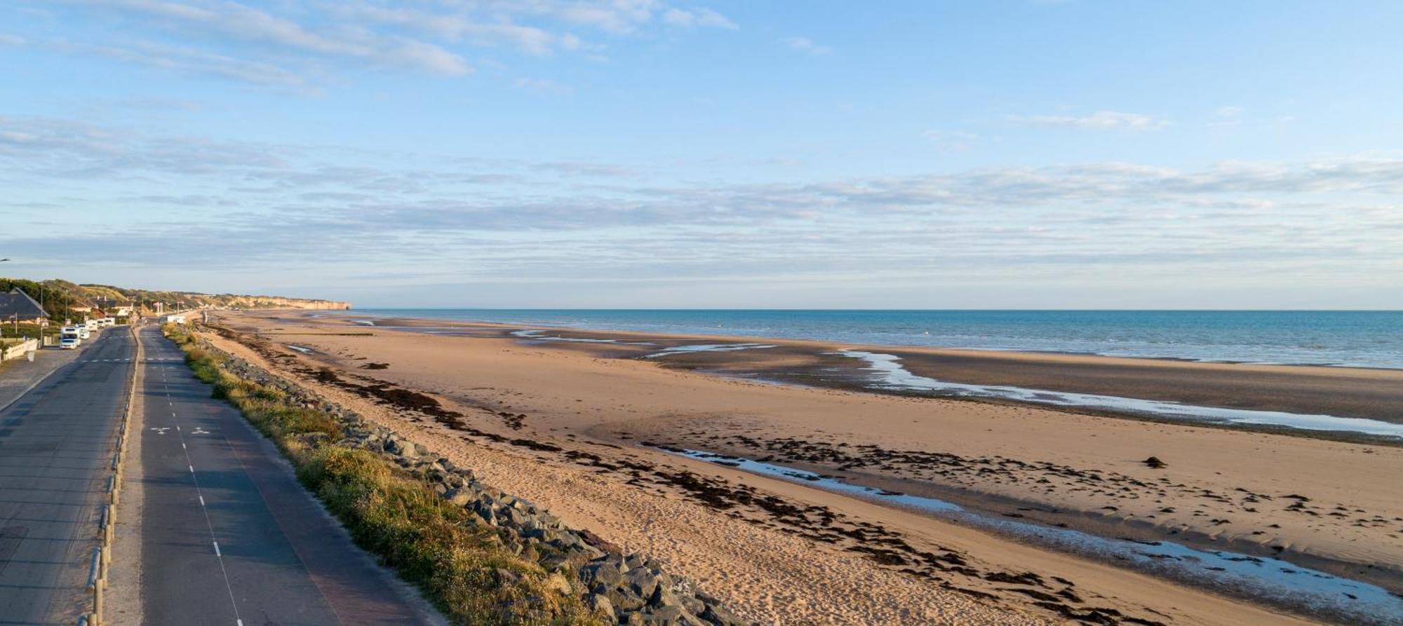 Villa Des Pontons Maison 5 Chambres Avec Grand Jardin Clos Et Belle Terrasse Sejour Spacieux Lumineux A 2 Kms De La Plage D'Arromanches Pres De Bayeux, Omaha Beach - Table De Ping Pong - Garage Tracy-sur-Mer Екстериор снимка