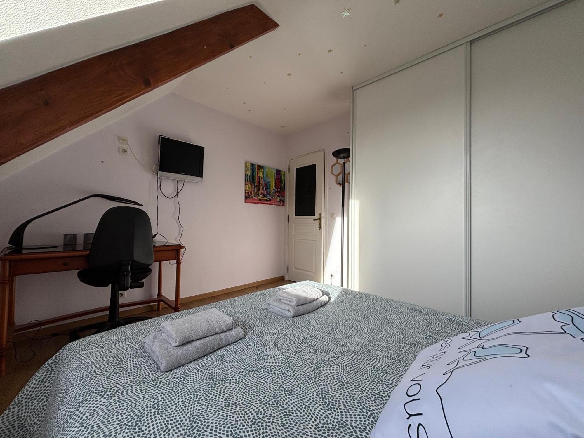 Villa Des Pontons Maison 5 Chambres Avec Grand Jardin Clos Et Belle Terrasse Sejour Spacieux Lumineux A 2 Kms De La Plage D'Arromanches Pres De Bayeux, Omaha Beach - Table De Ping Pong - Garage Tracy-sur-Mer Екстериор снимка
